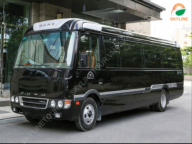 Cho thuê xe 16 chỗ Fuso Limosine tại Hà Nội