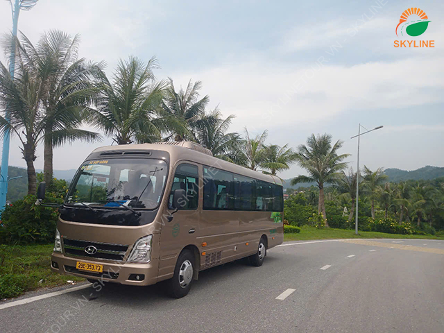 Xe Hyundai County 29 chỗ – lựa chọn tiết kiệm khi thuê xe 29 chỗ

