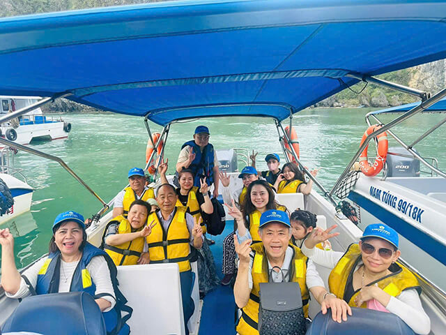 Thuê xe 29 chỗ tại Hà Nội uy tín giúp chuyến đi yên tâm, thoải mái