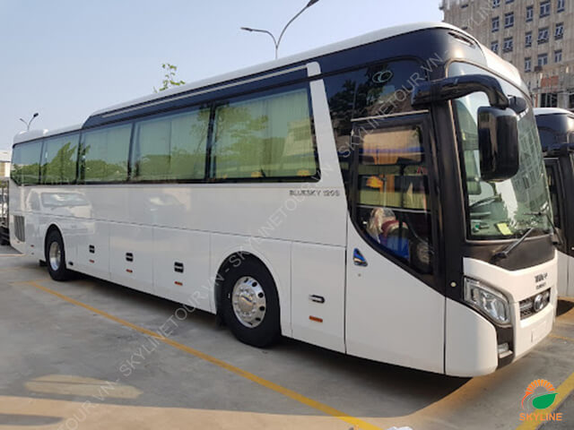 Cho thuê xe 45 chỗ Thaco Bluesky tại Hà Nội