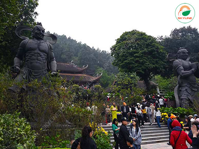 Thuê xe đi Chùa Địa Tạng Phi Lai Tự lễ hội xuân