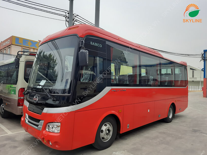 cho-thue-xe-35-cho-di-khoang-xanh-suoi-tien