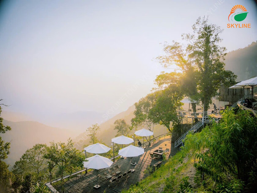 thue-xe-29-cho-di-tam-dao-skyline